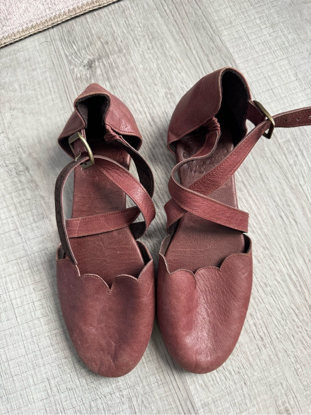 Scalloped Cross-Strap Leather Flats in Brown